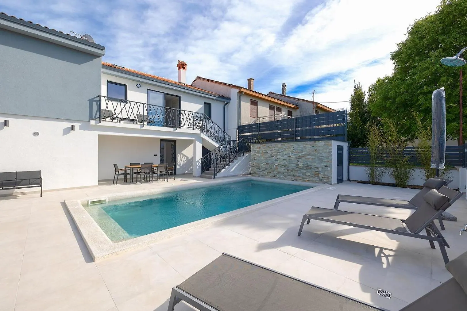 Villa Meri With Private Pool And Sea View Pula 0*,  Croatia