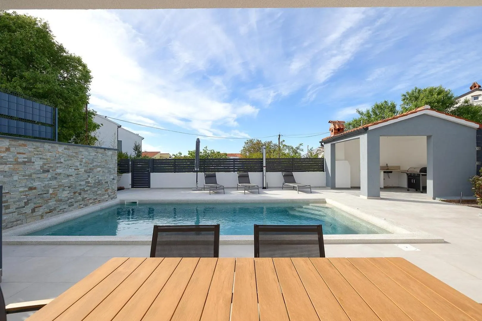 Villa Meri With Private Pool And Sea View Pula